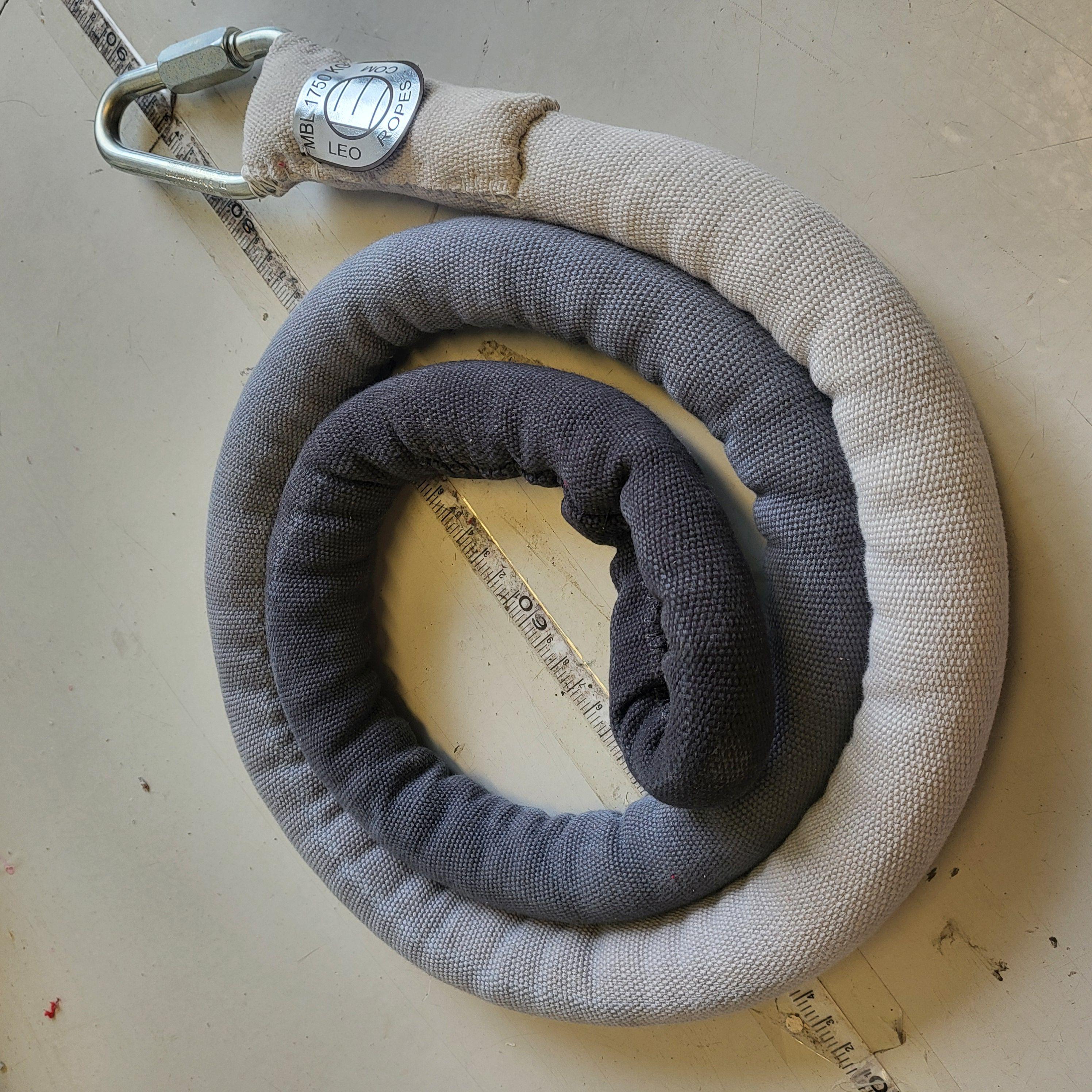 2746. 1.75m Single-choke Ombre Dye Very Dark Grey - White