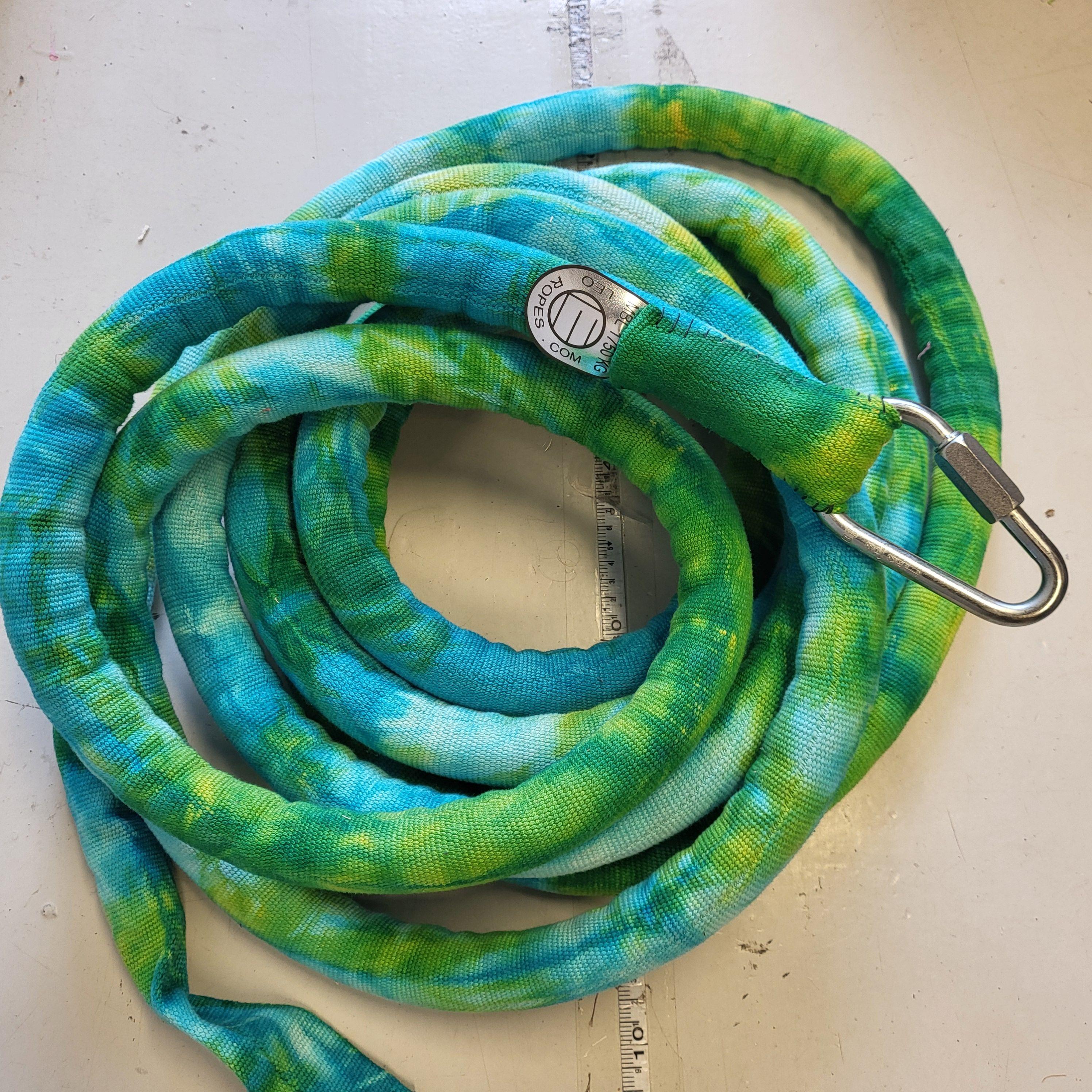90. 8m OldMedium-rough TieDye Pardise and TropicalGreen with some white